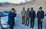 ادای احترام کاندیدای جریان انقلاب به نیروهای خدوم انتظامی ادای احترام کاندیدای جریان انقلاب به نیروهای خدوم انتظامی