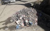 بوی لجن در مناطق حاشیه‌نشین یاسوج/اقدام لاک‌پشتی برای ساخت چند متر جدول+عکس و فیلم